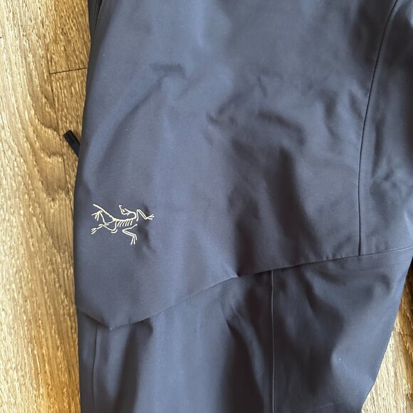Arc'teryx Women's Navy Pants - Picture 4 of 10